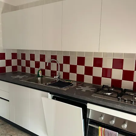 Casa Largo Pozzi 아파트 *